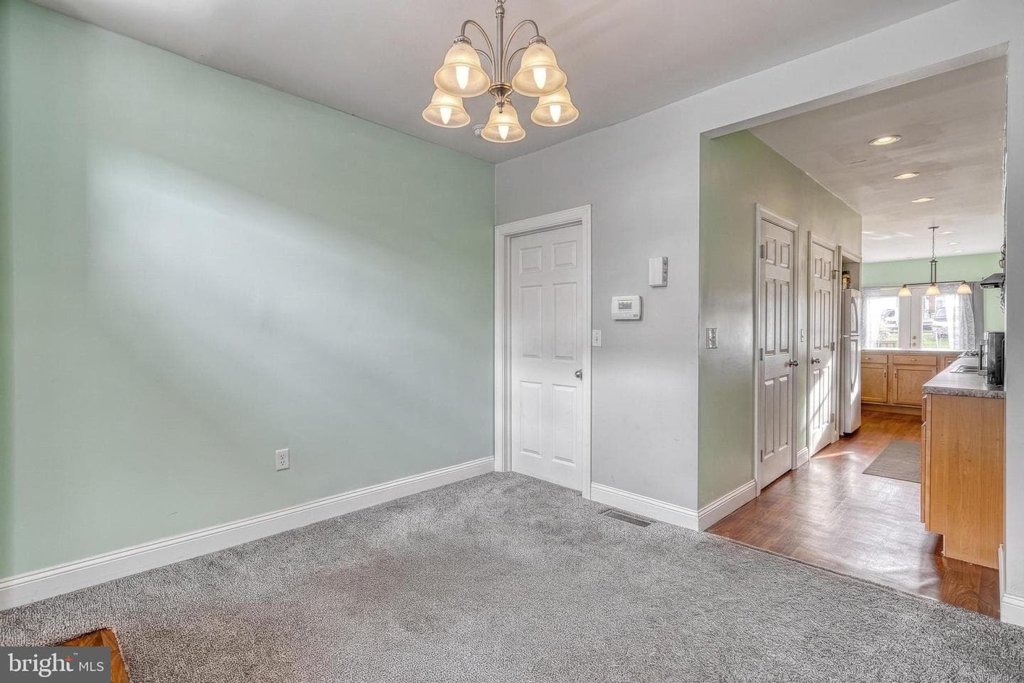 237 Hummel Street photo 5