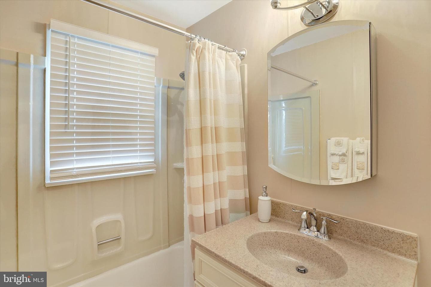 8164 Spruce Drive photo 25