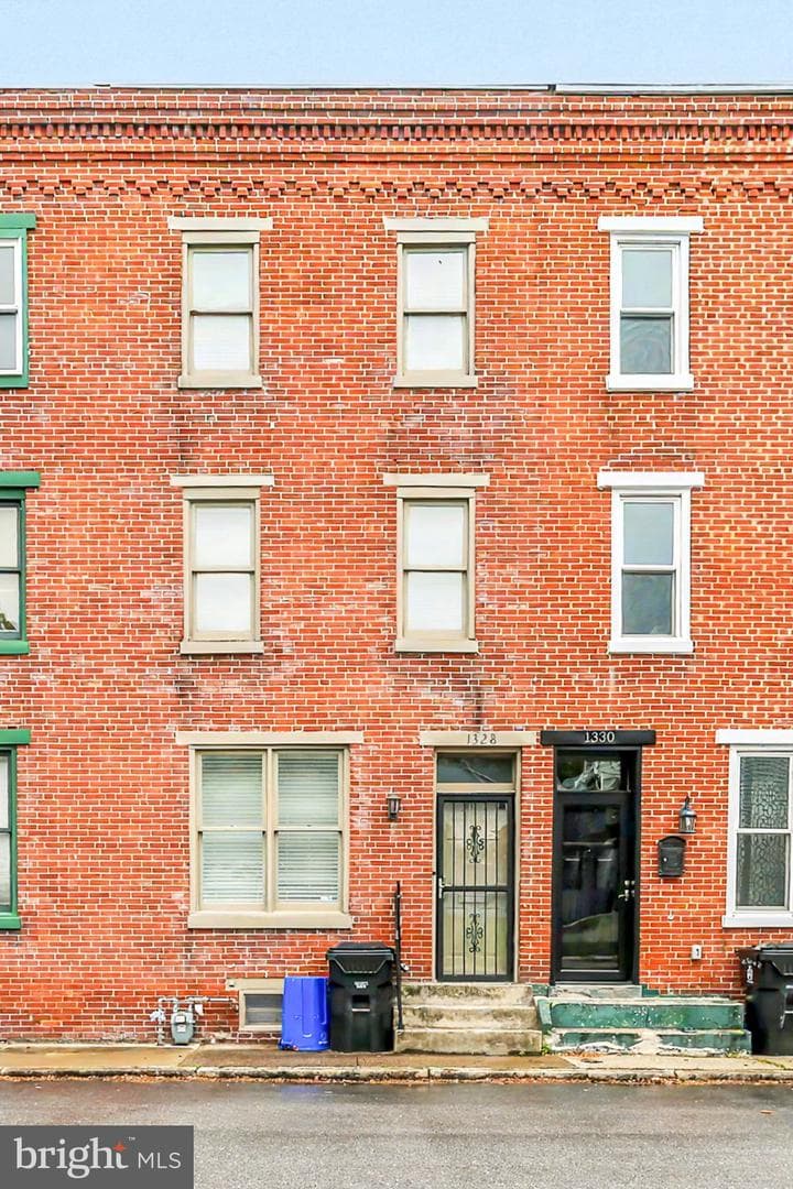 1328 Fulton Street photo 2