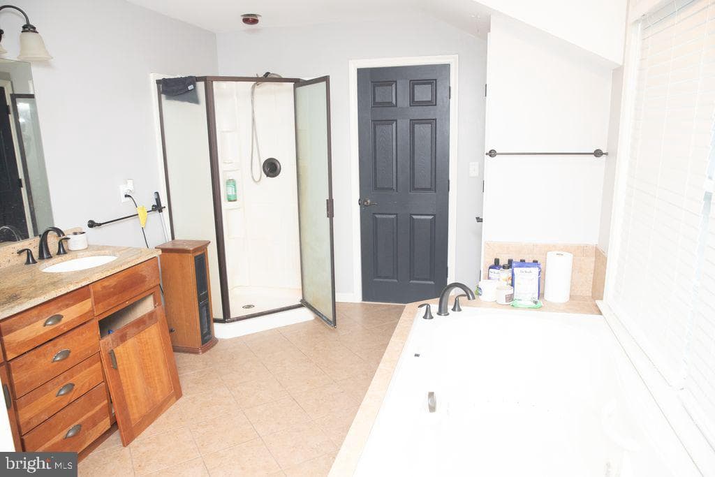 198 Valley Lane photo 11