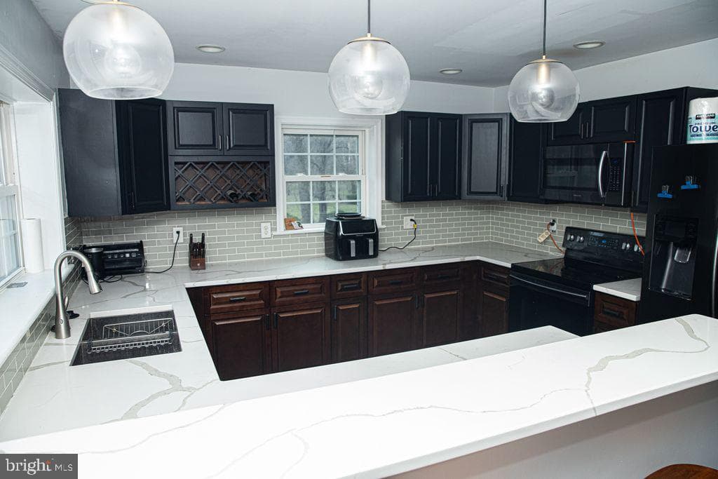 198 Valley Lane photo 8