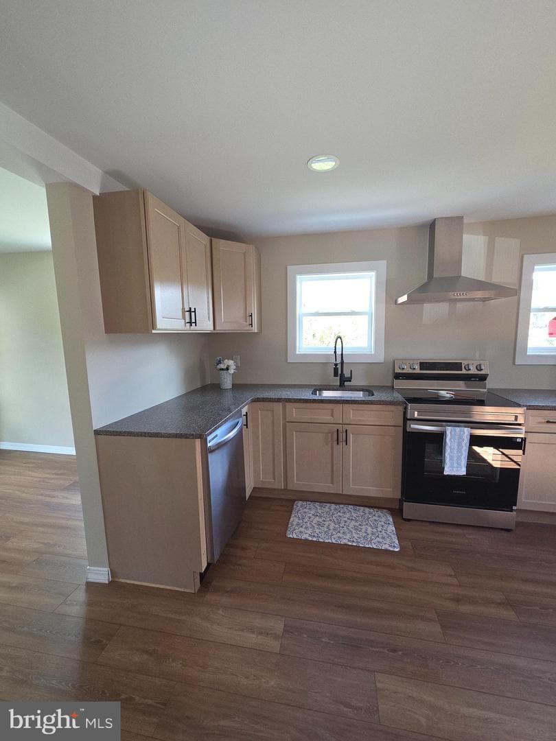 308 Vine Street photo 19