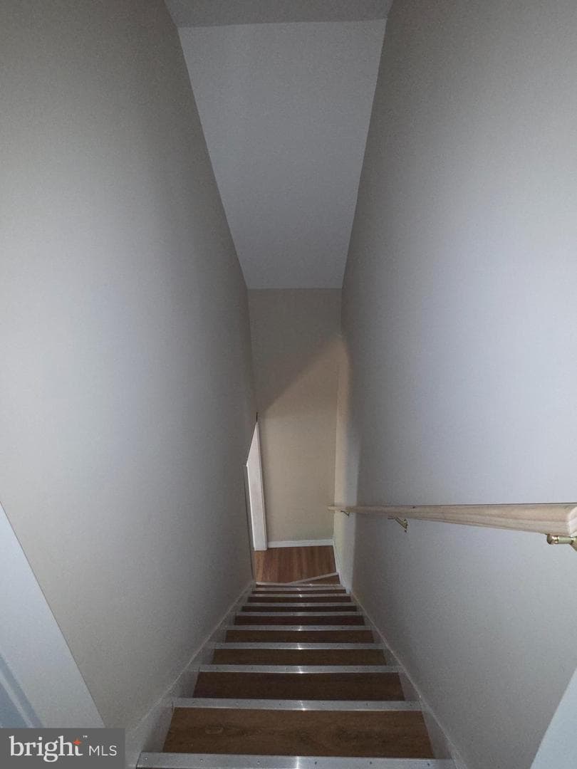 308 Vine Street photo 22