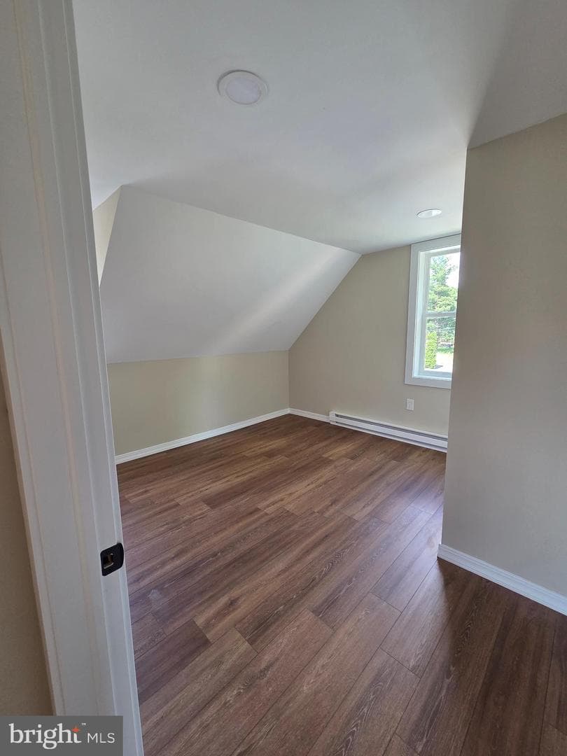 308 Vine Street photo 26