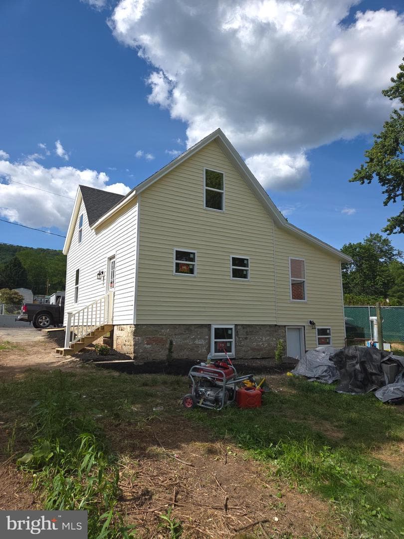 308 Vine Street photo 5