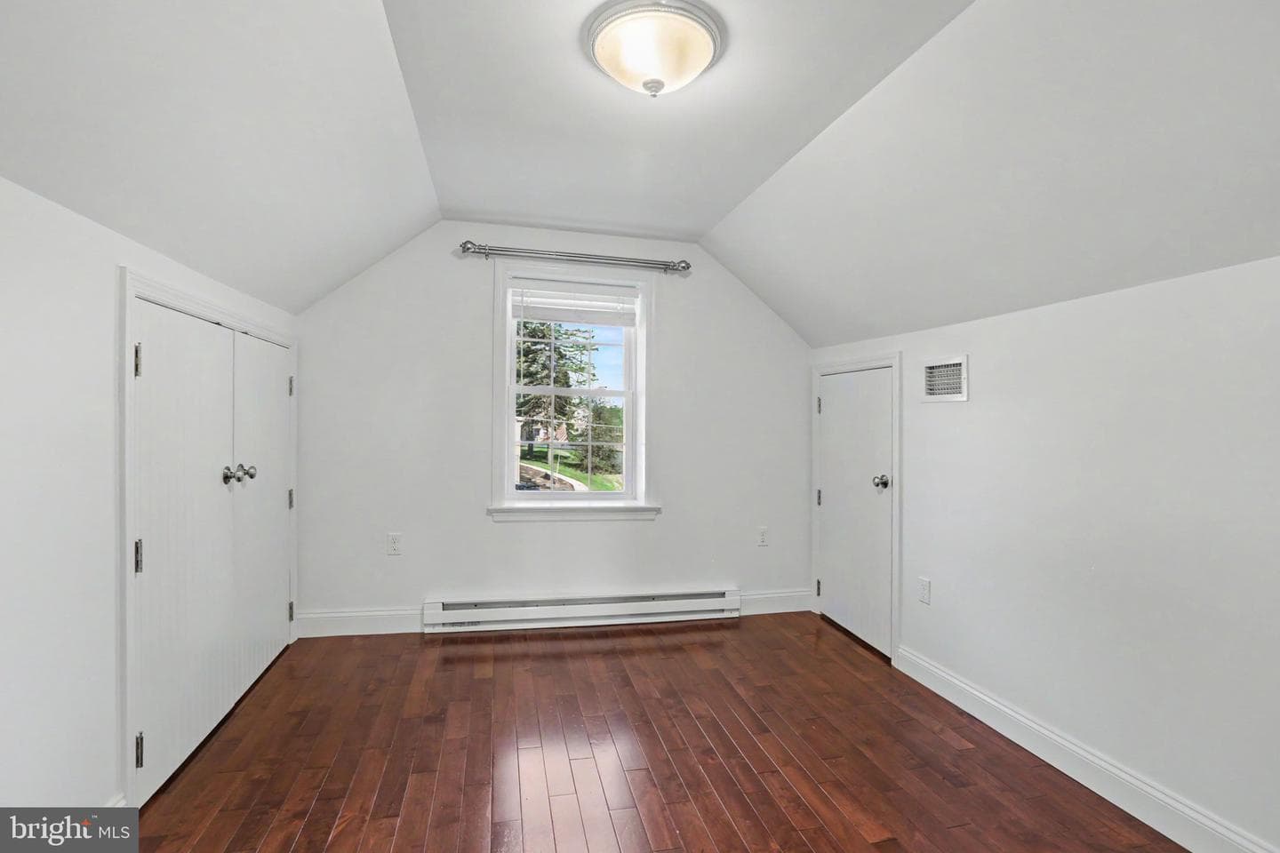 214 N Railroad Street photo 21