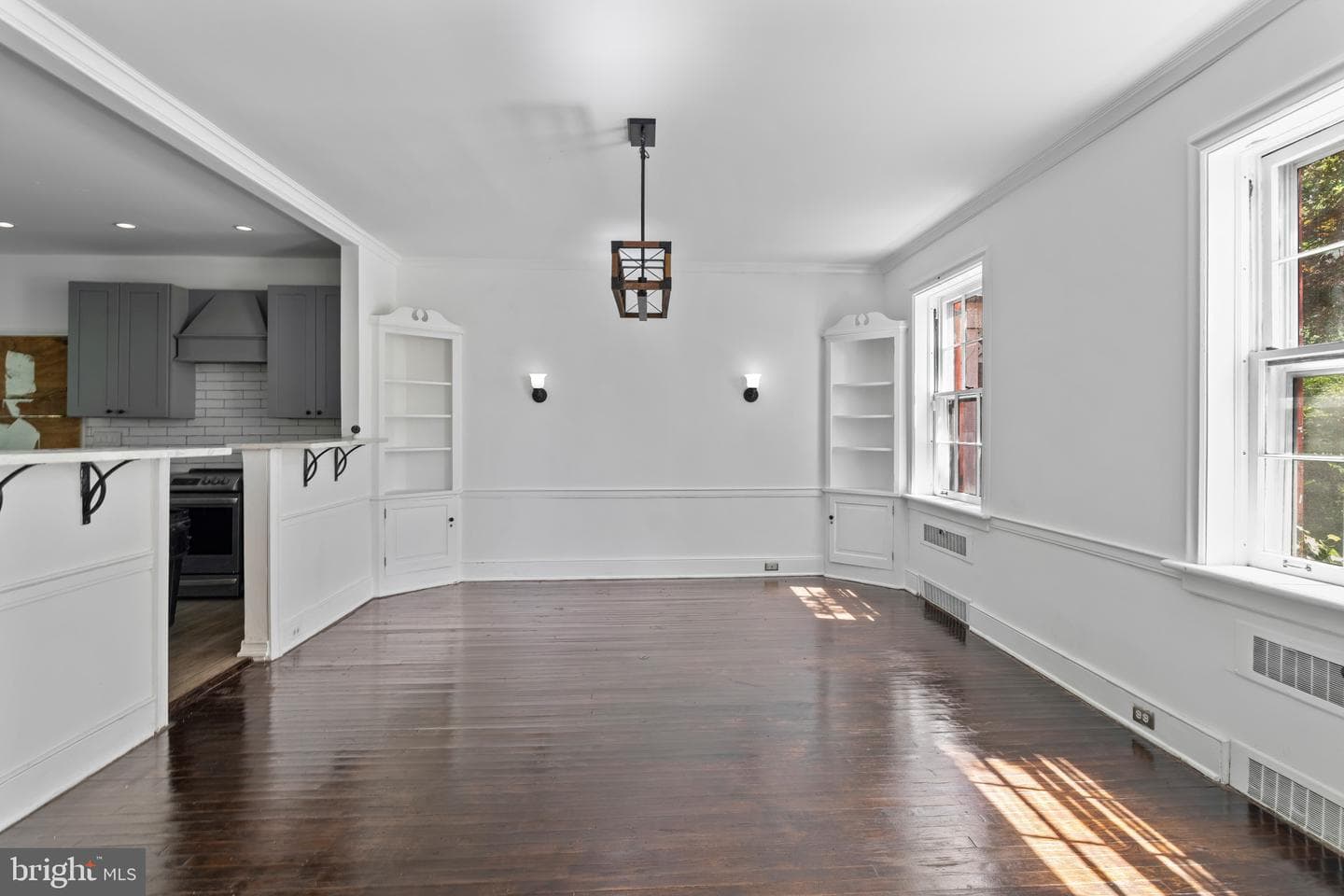 2316 Midland Road photo 3