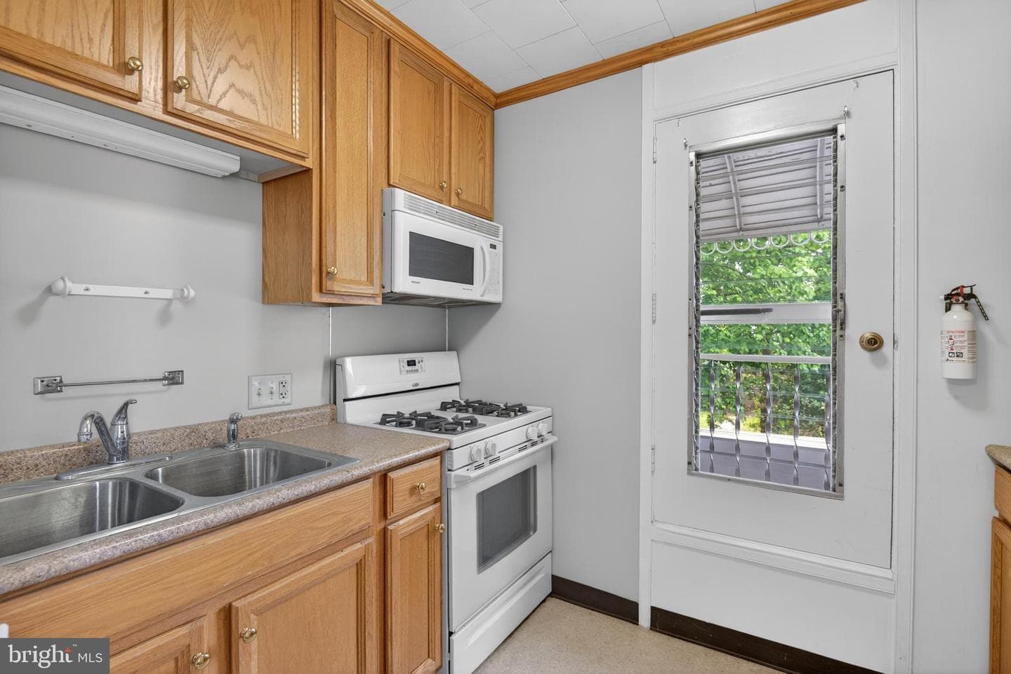 235 S 29th Street photo 29