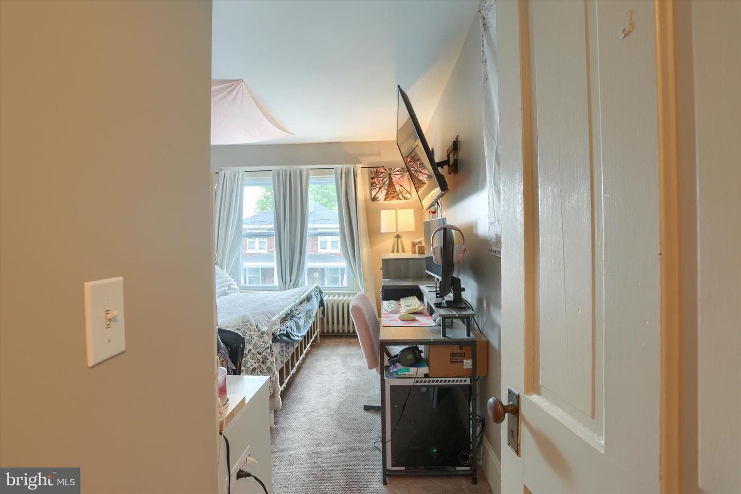 155 E Emaus Street photo 18