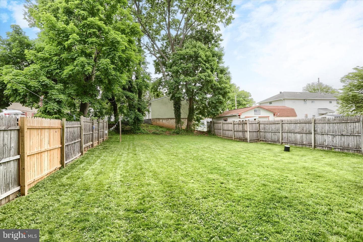 155 E Emaus Street photo 28