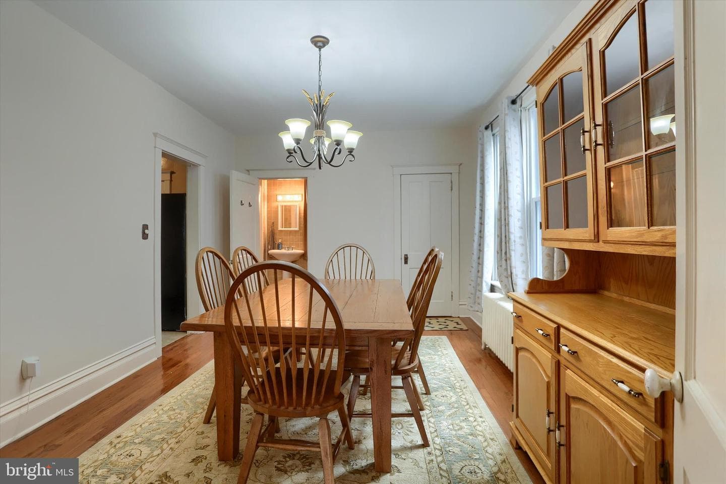 155 E Emaus Street photo 9