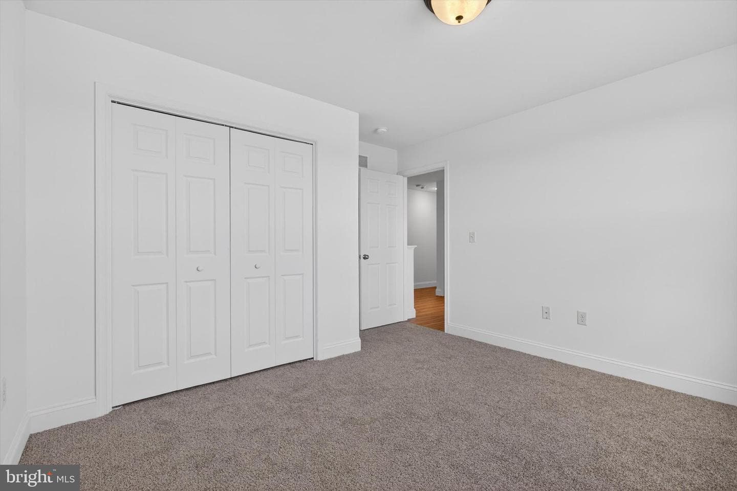 684 Lavenda Court photo 21