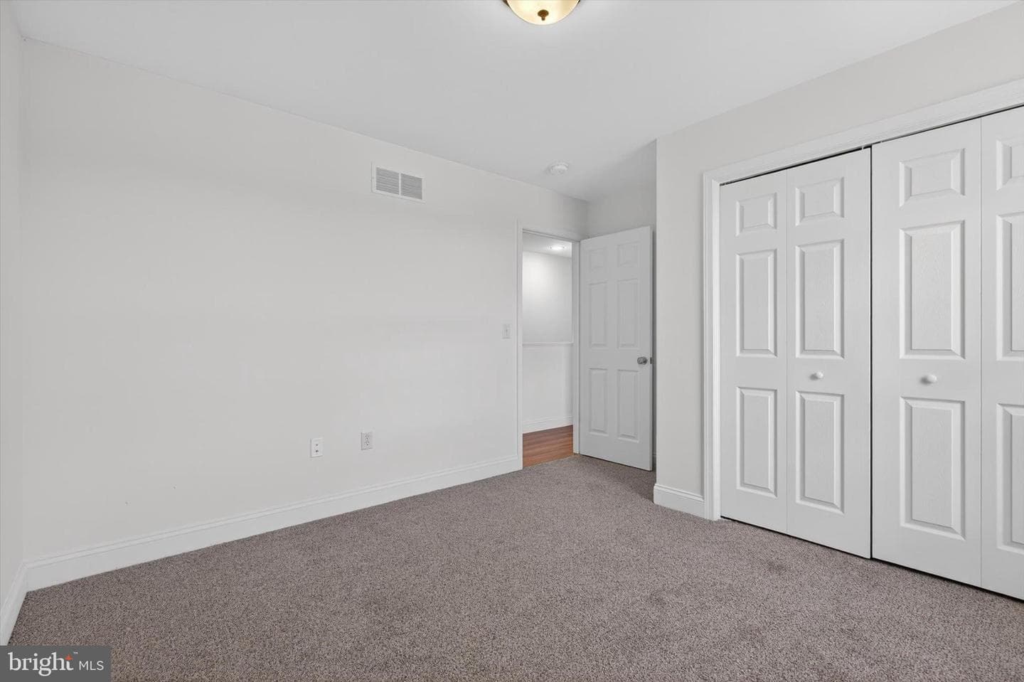 684 Lavenda Court photo 26