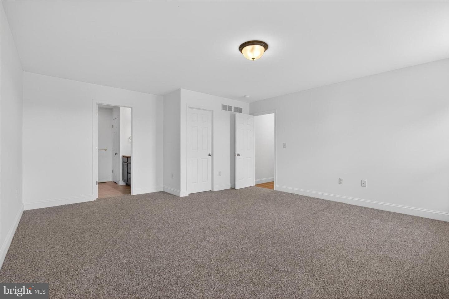 684 Lavenda Court photo 29