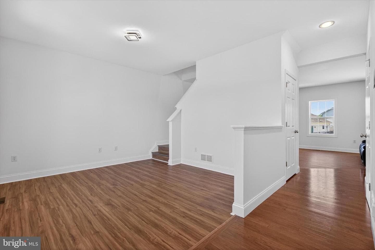 684 Lavenda Court photo 5