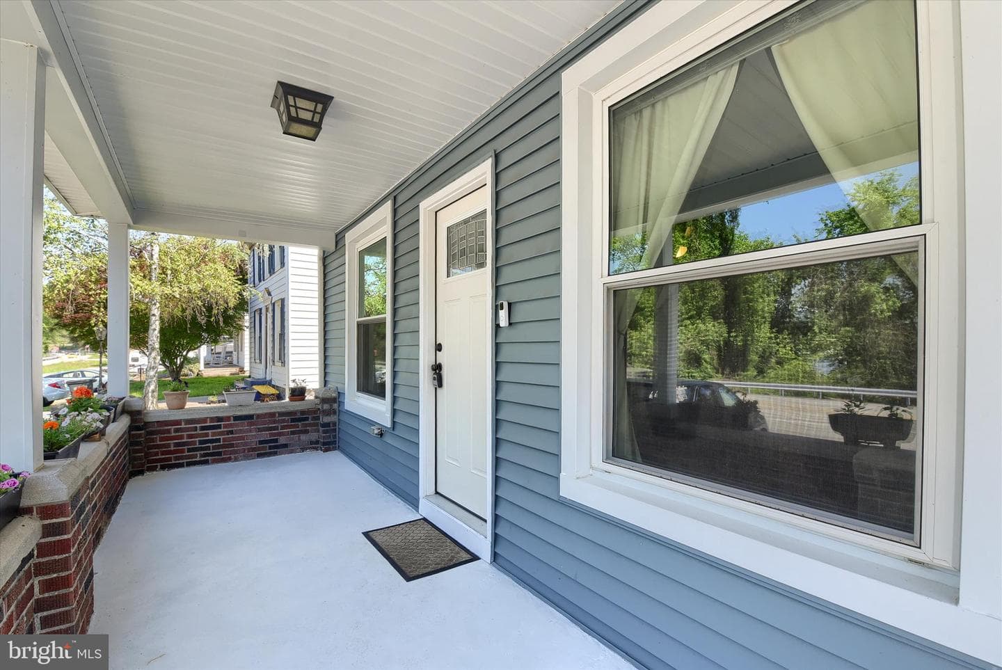5615 River Rd photo 2