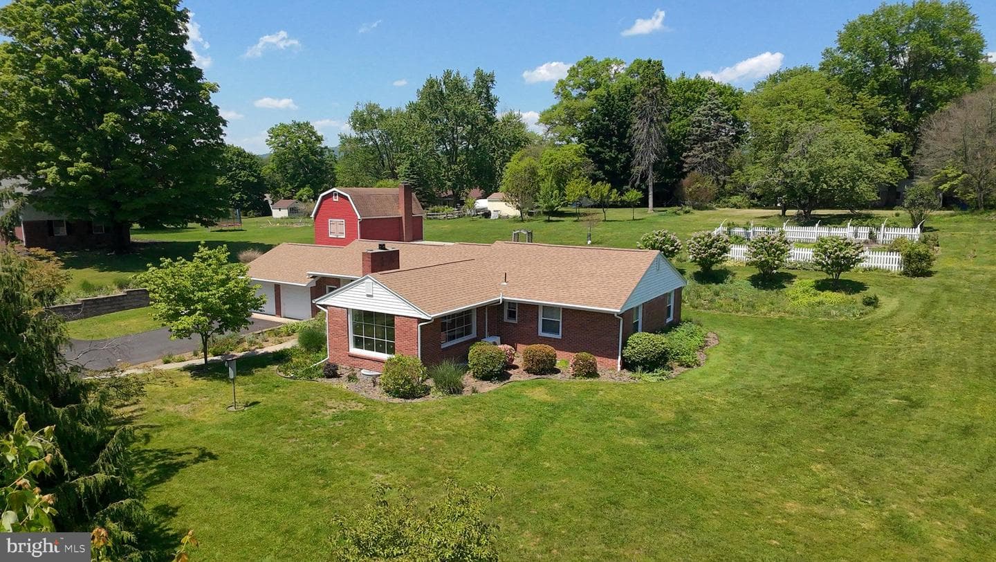 4200 Mcintosh Road photo 30