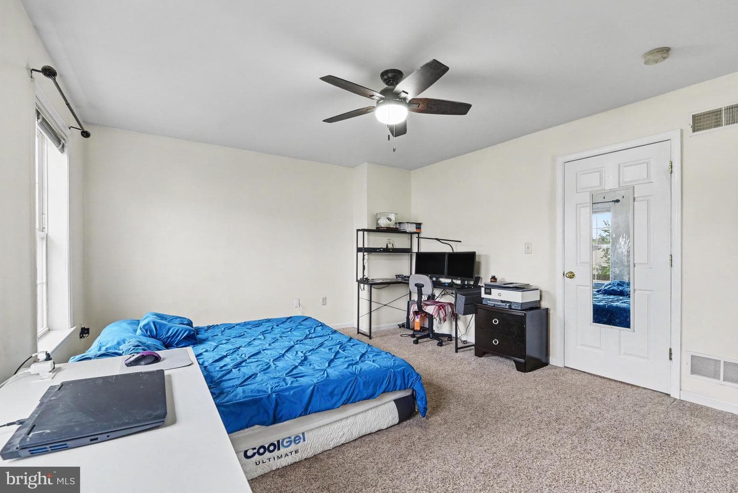158 Mapleton Boulevard photo 13