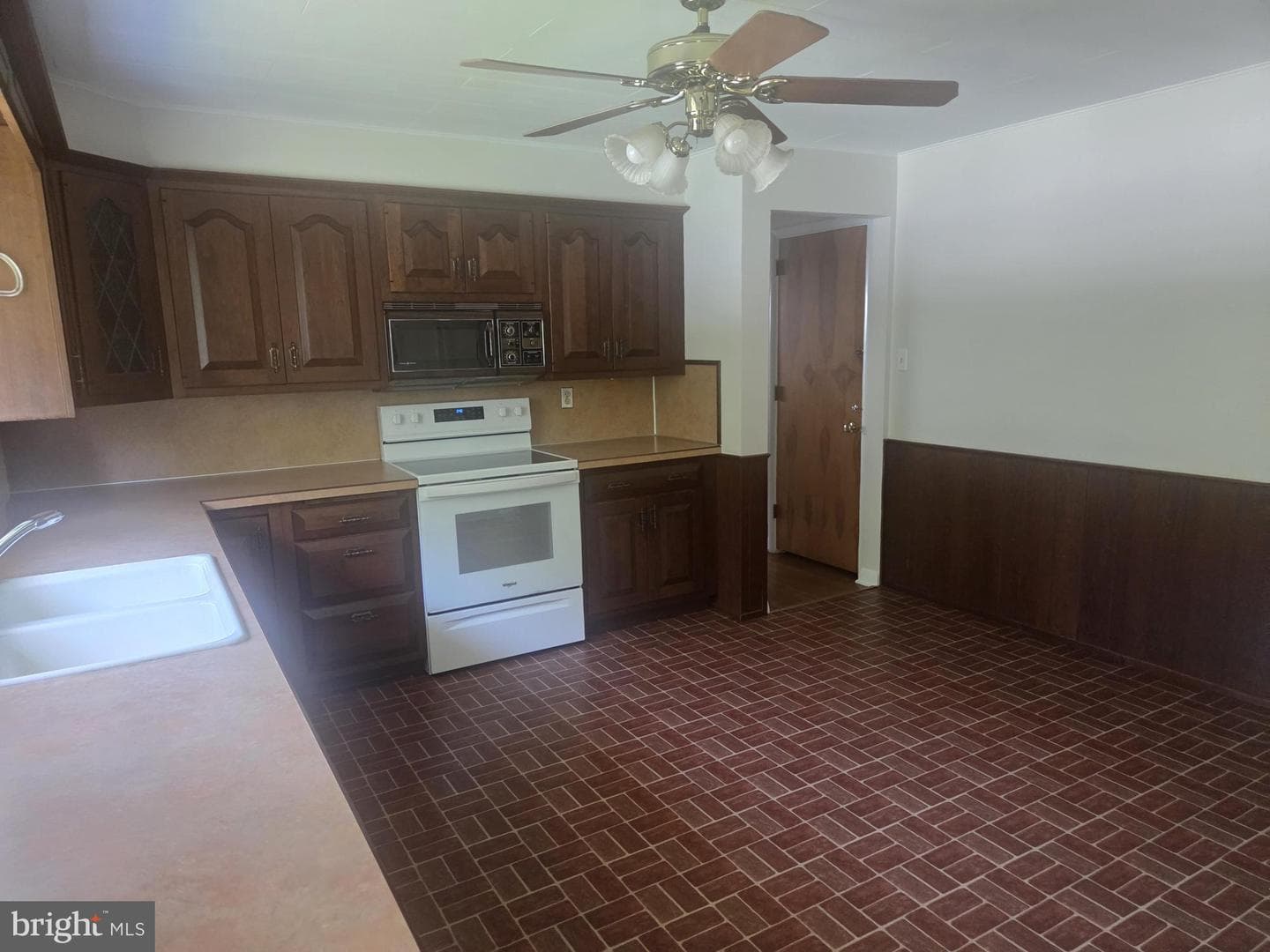 3814 Sunset Drive photo 4