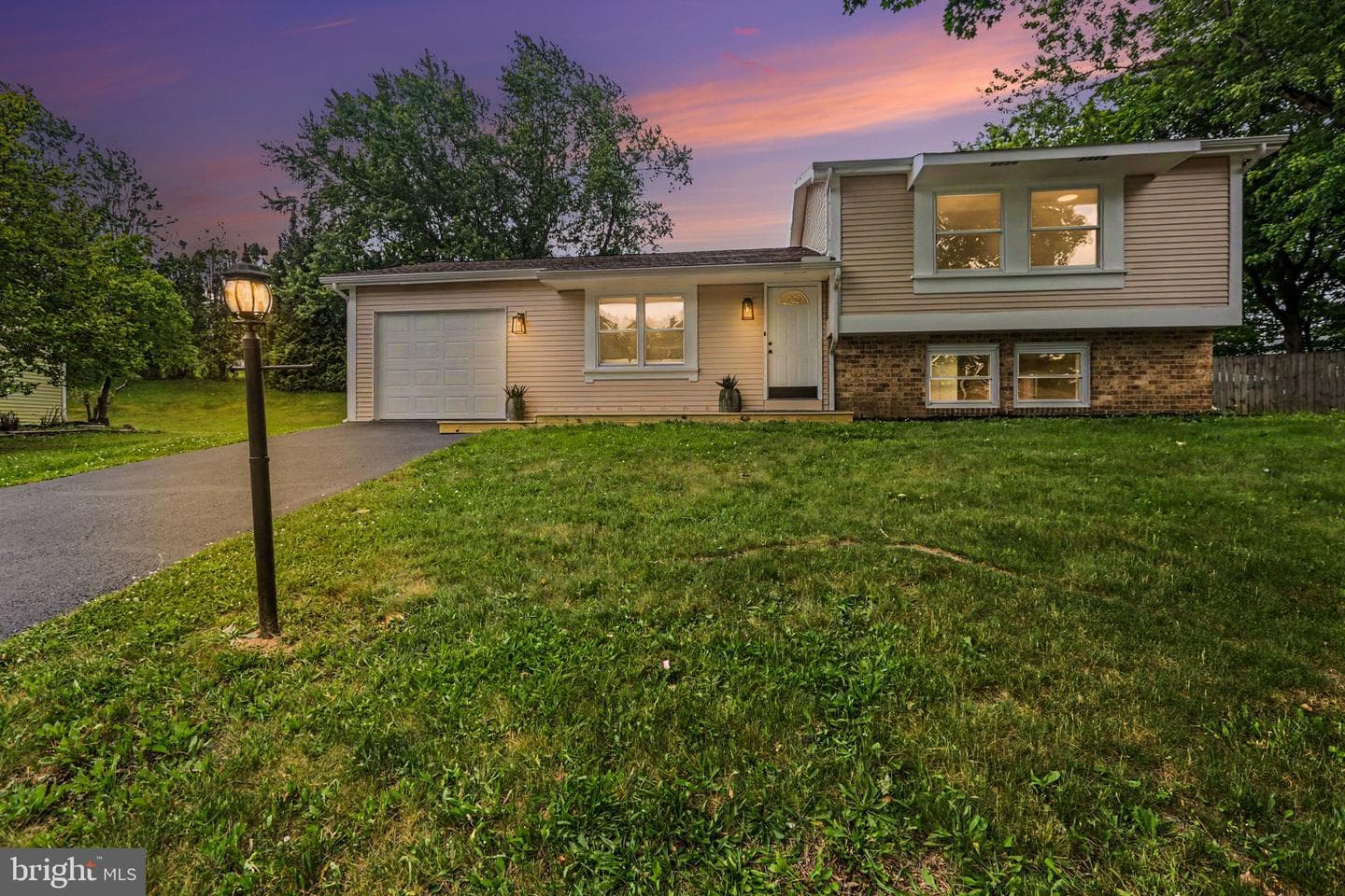 5577 Edsel Street photo 28