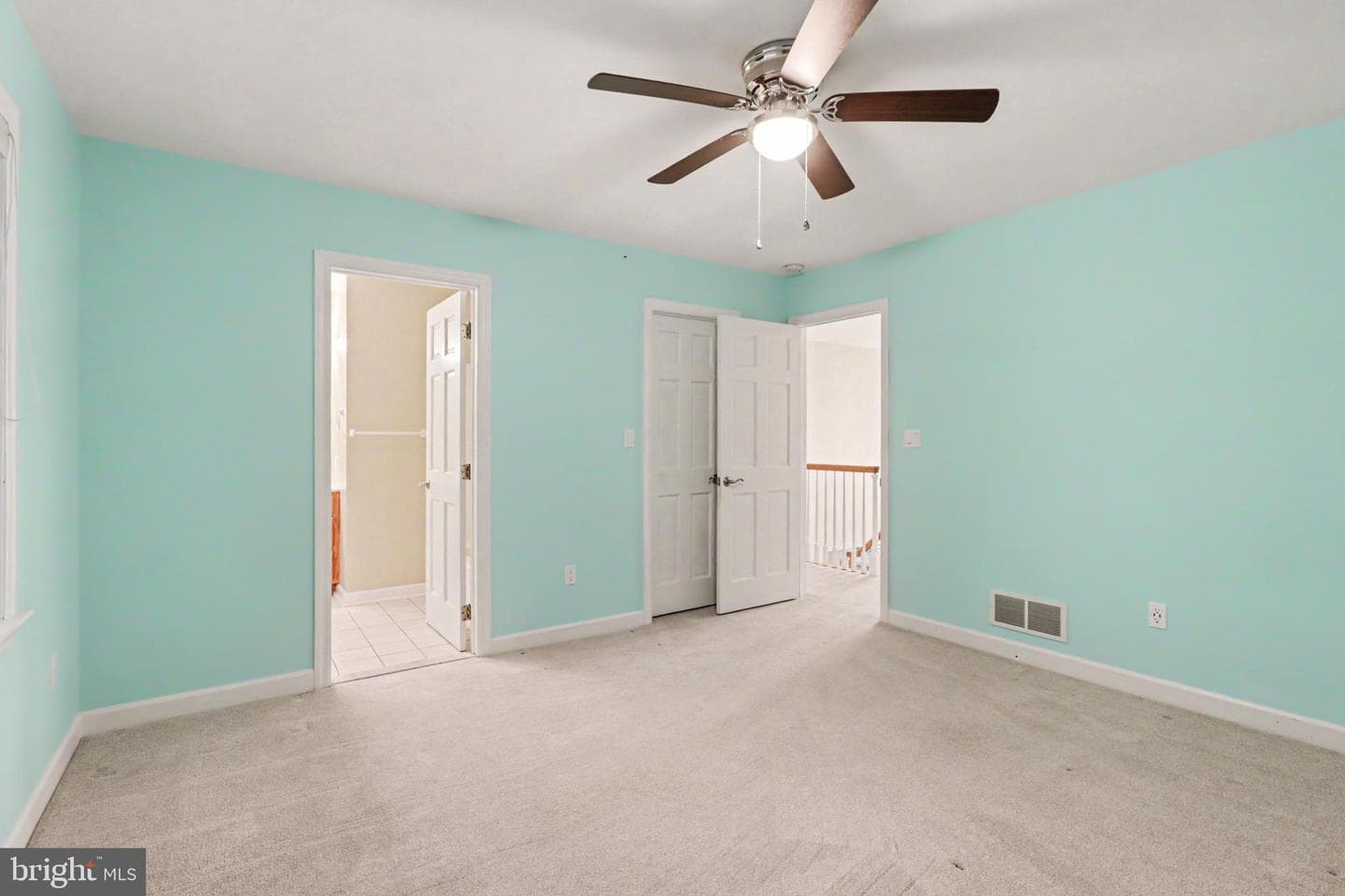 1071 Knoll Drive photo 16