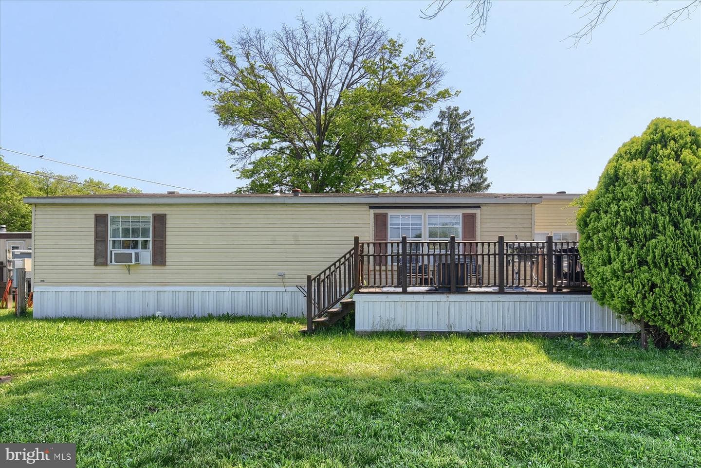 320 Caravan Ct photo 2