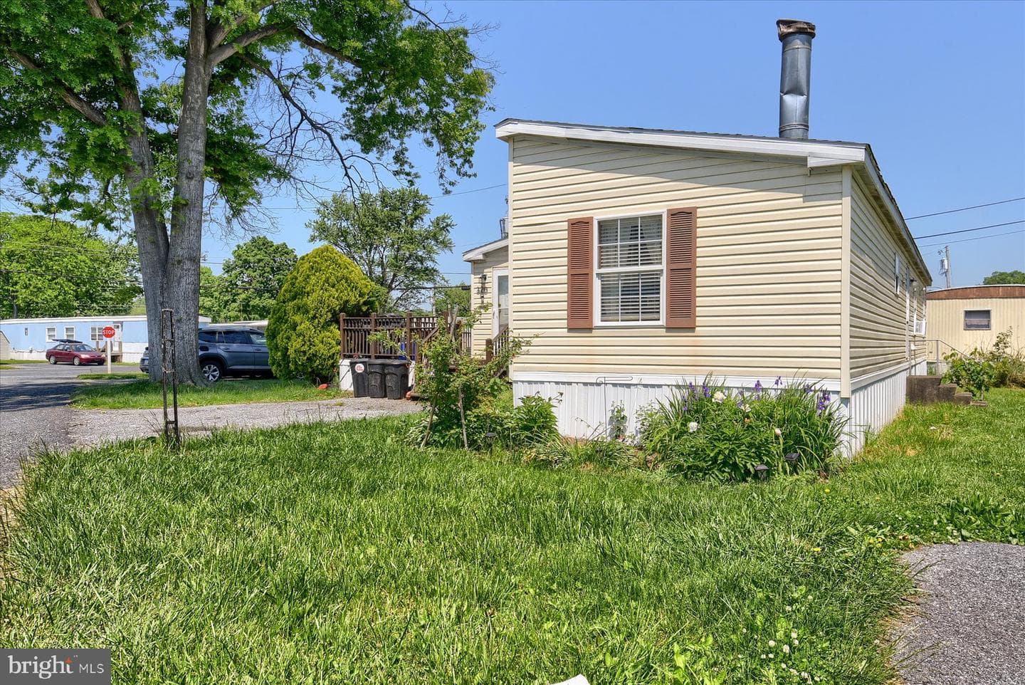 320 Caravan Ct photo 23