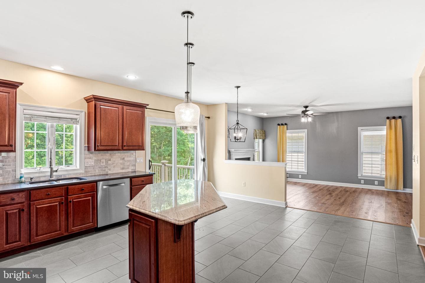 2450 Raleigh Road photo 10