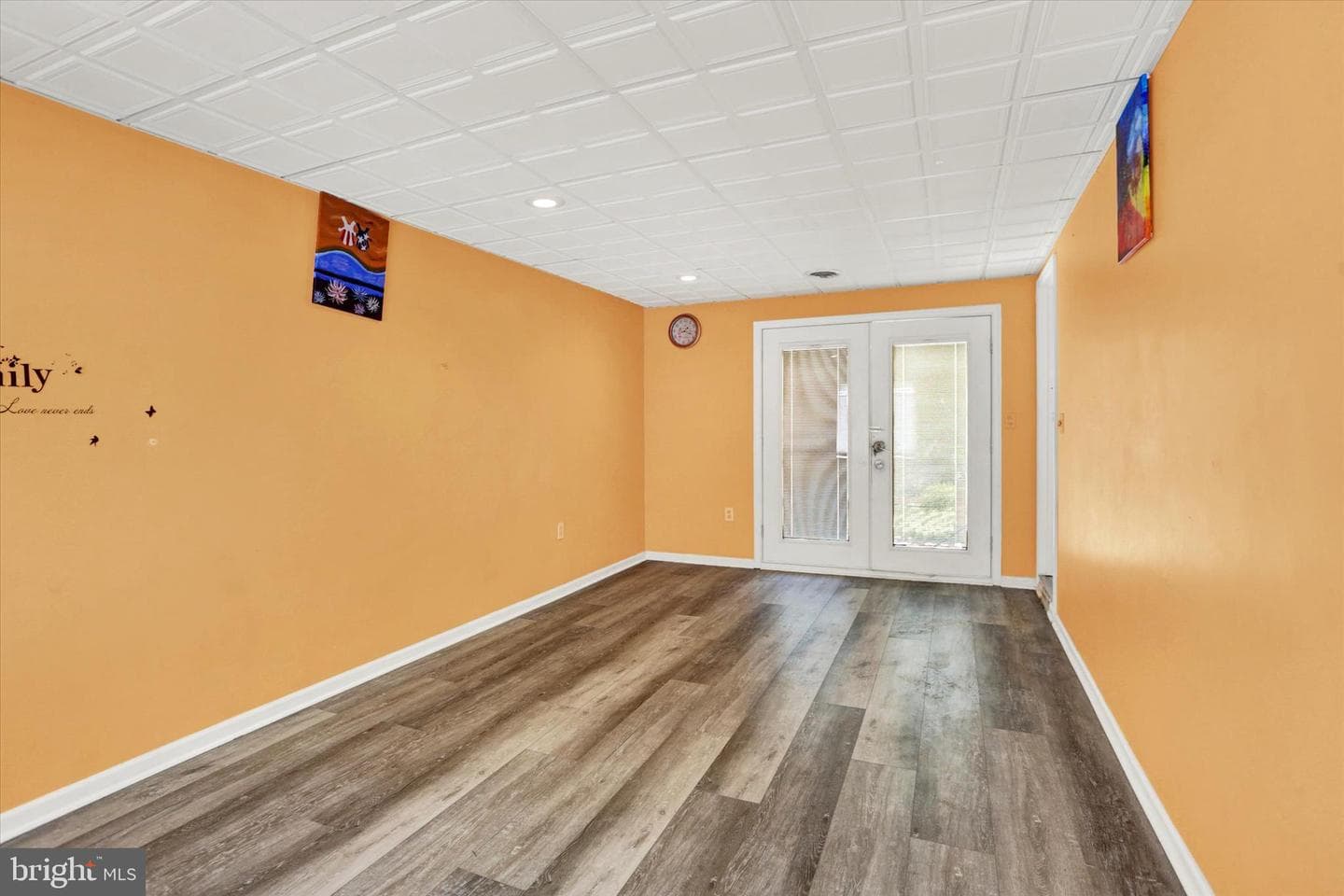 552 Oriole Court photo 21