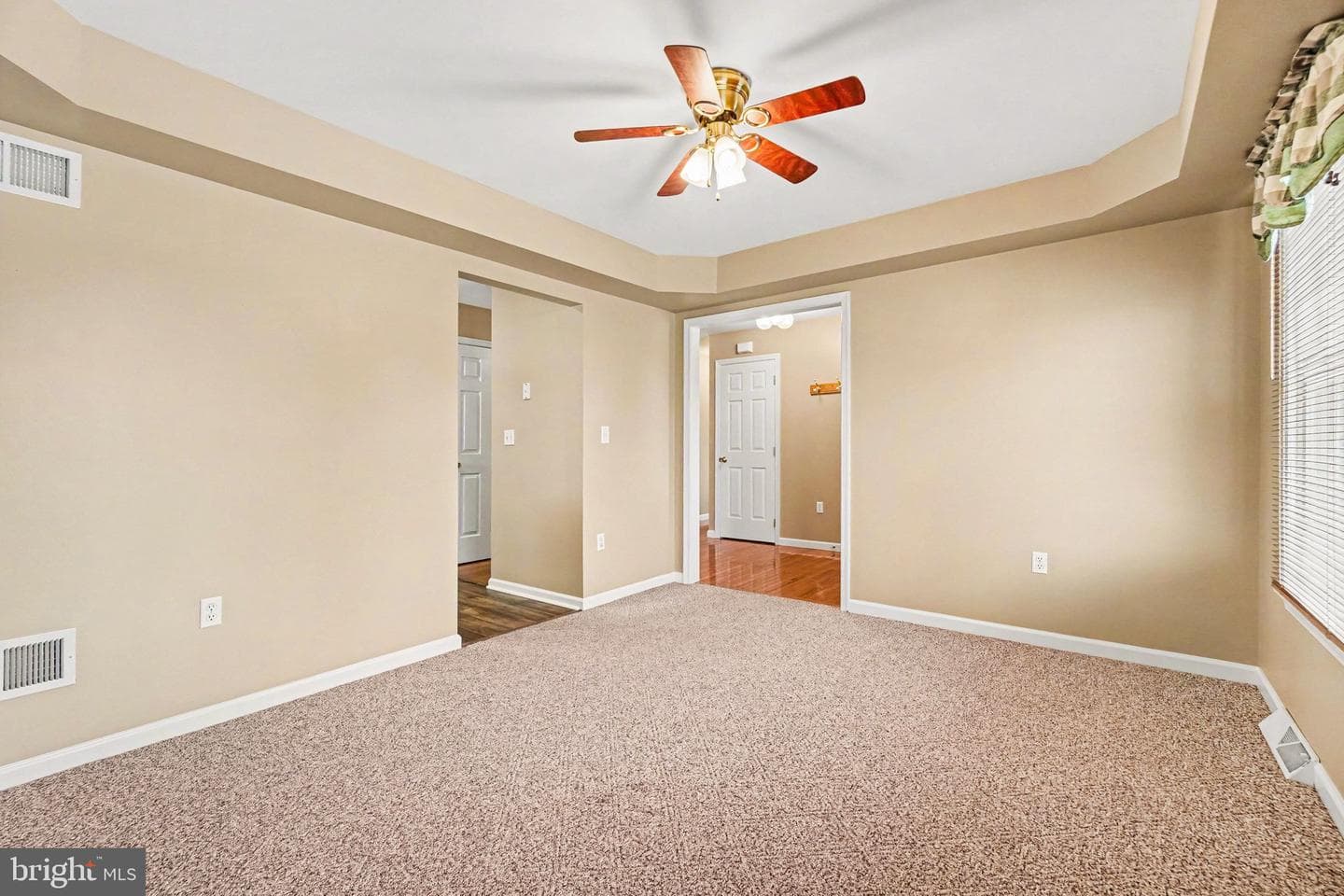 1140 Woodridge Drive photo 14