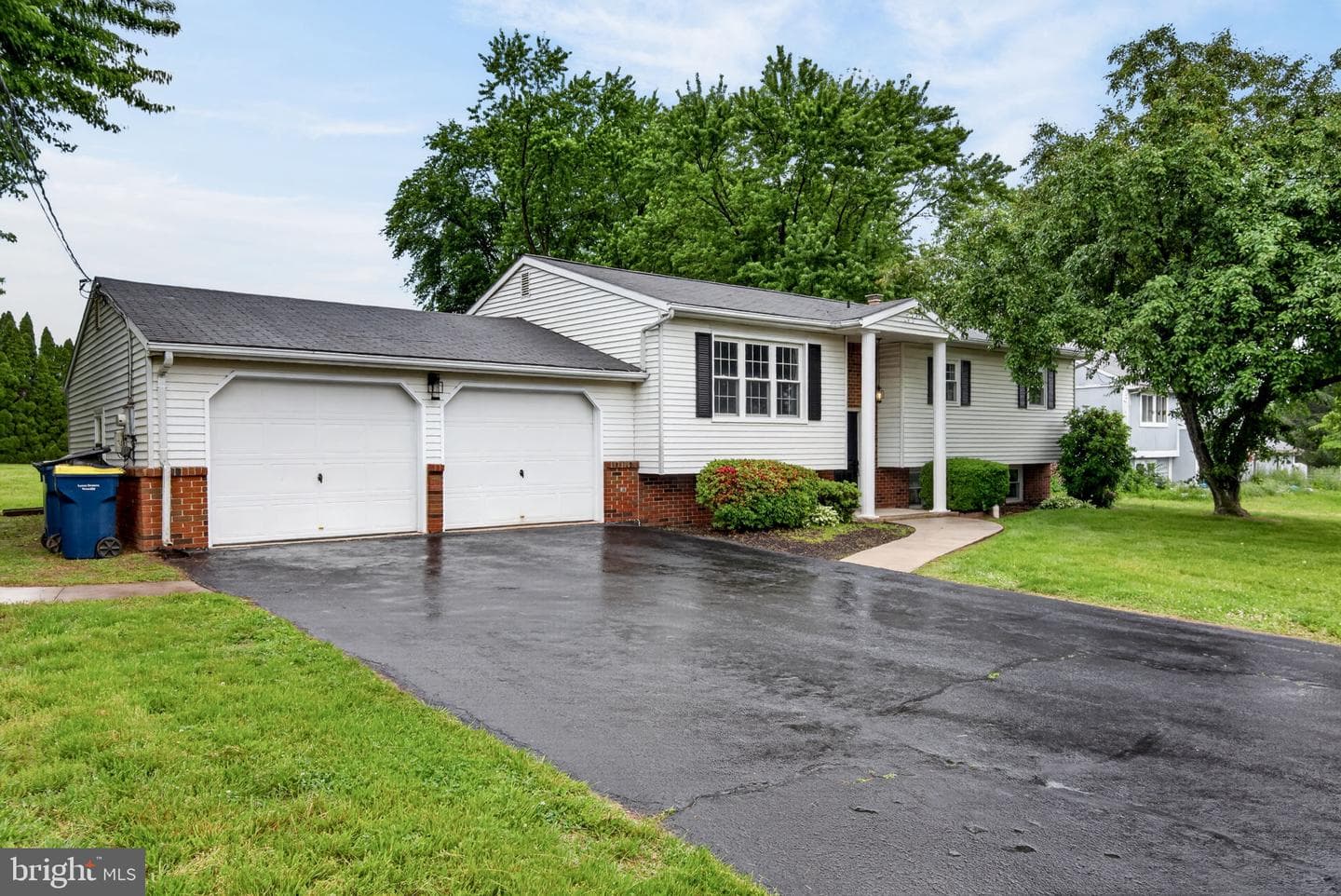 1770 Oberlin Road photo 2
