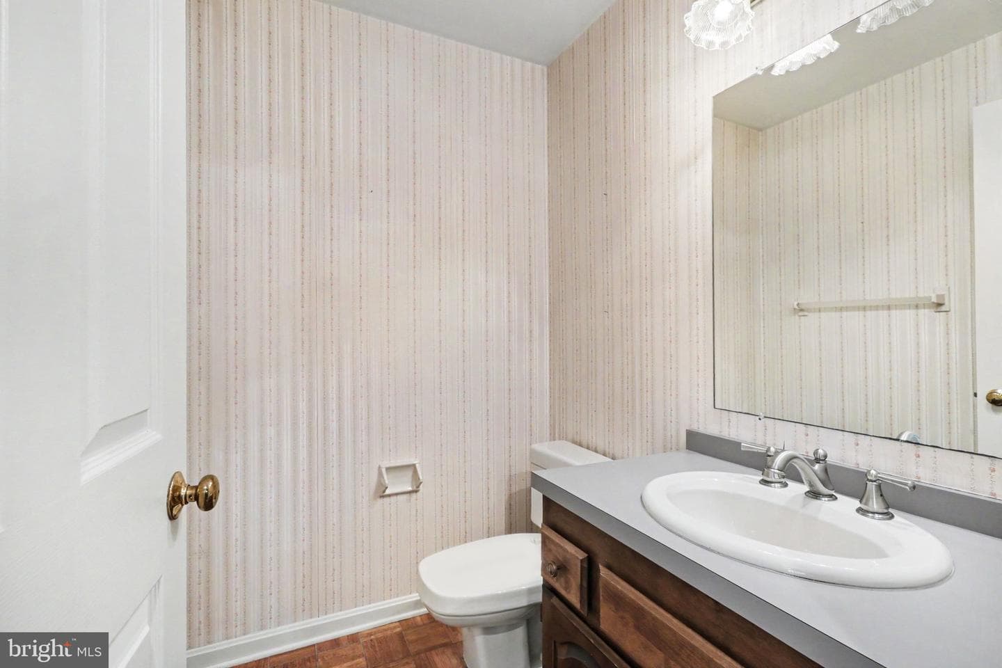 1207 Galway Court photo 17