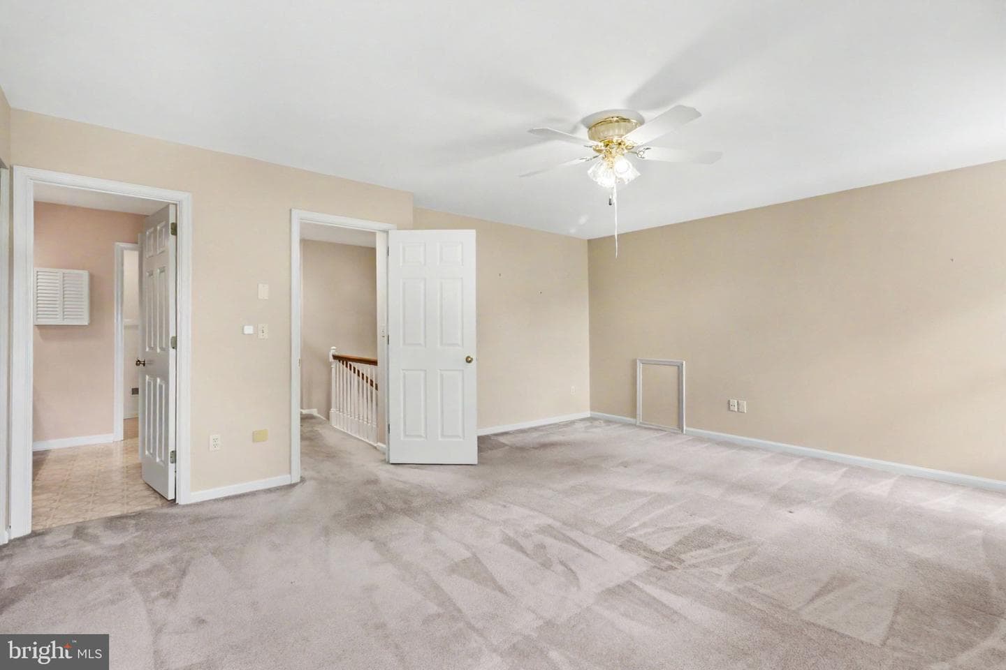 1207 Galway Court photo 24