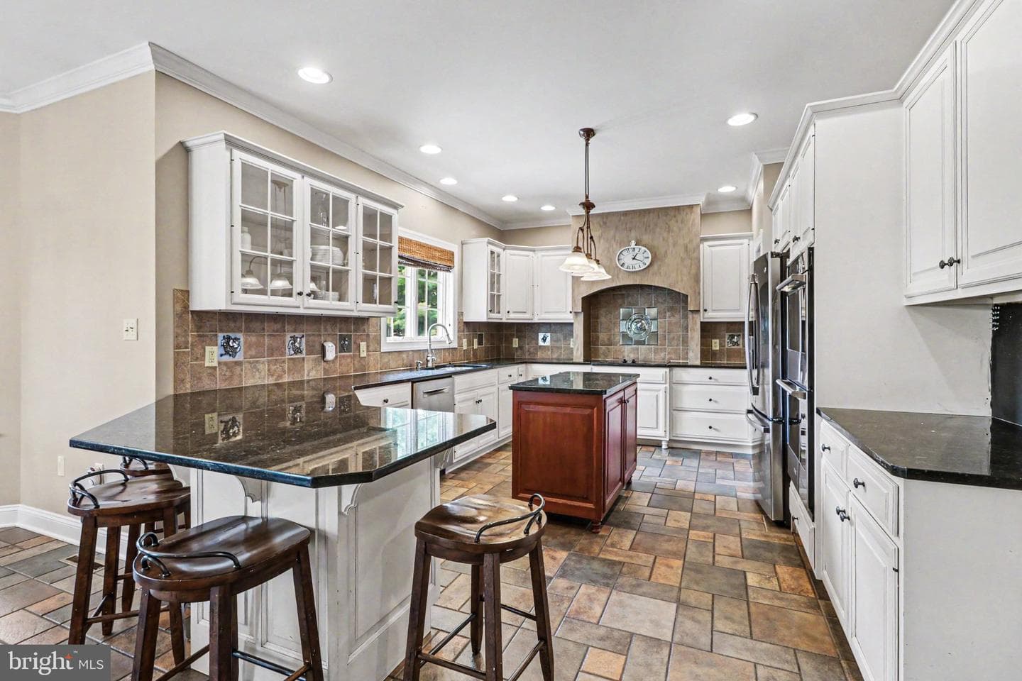 2312 Forest Ln photo 10