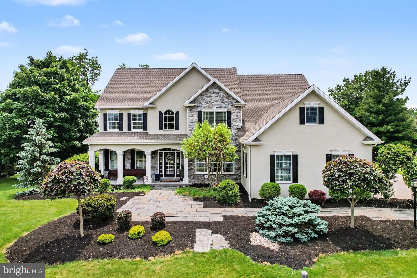 2312 Forest Ln photo 2