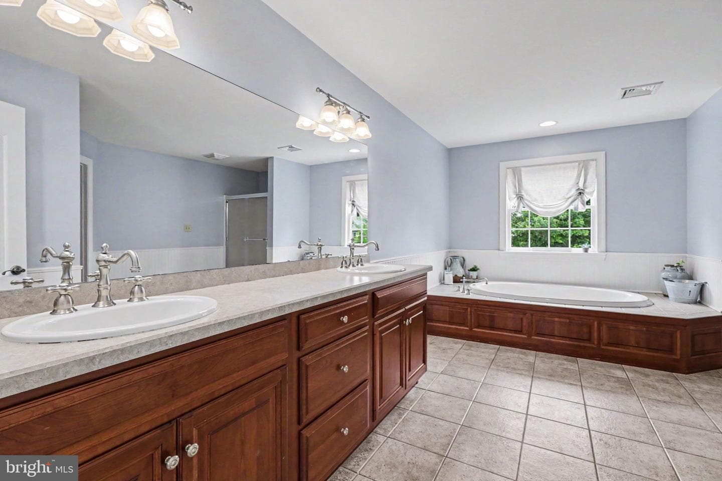 2312 Forest Ln photo 21