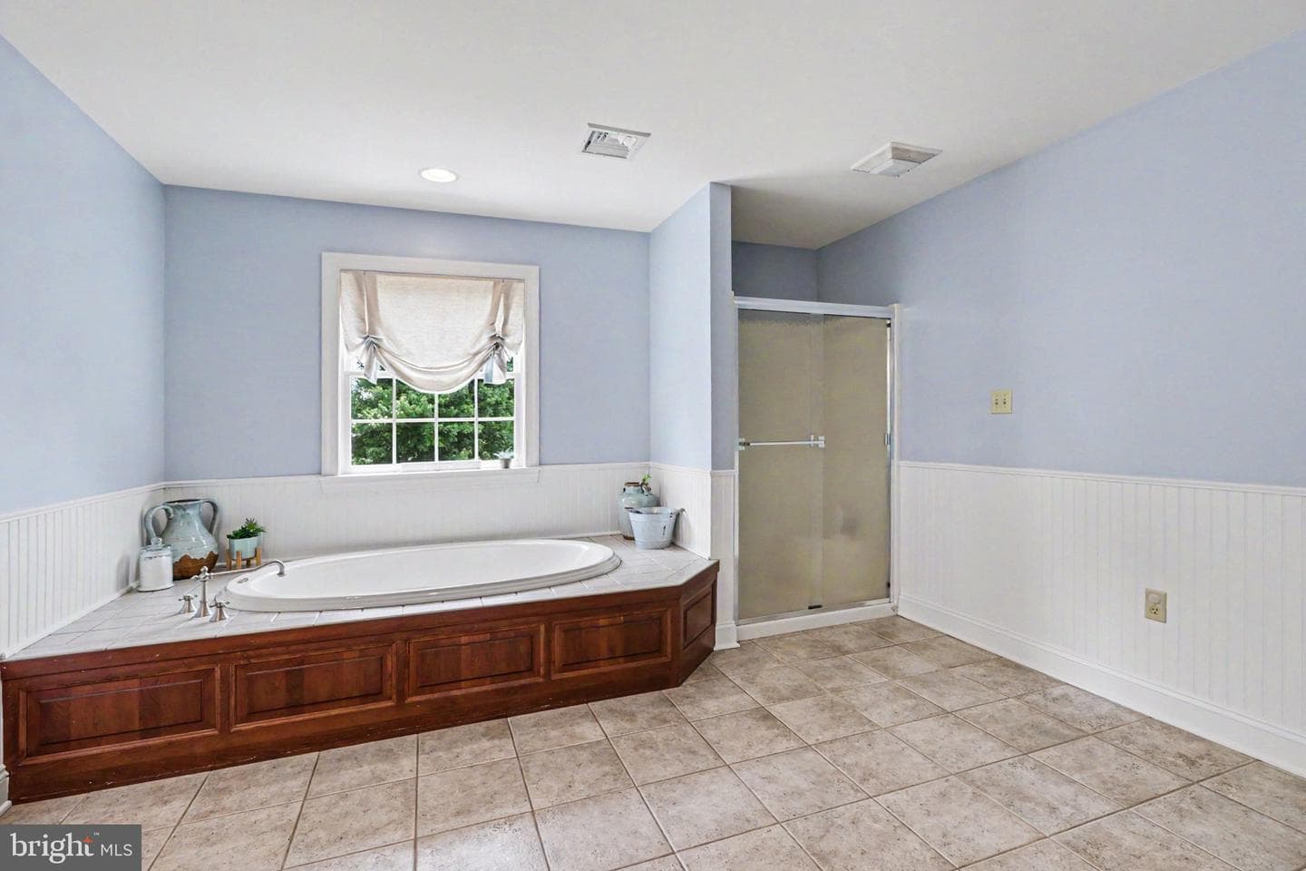 2312 Forest Ln photo 22