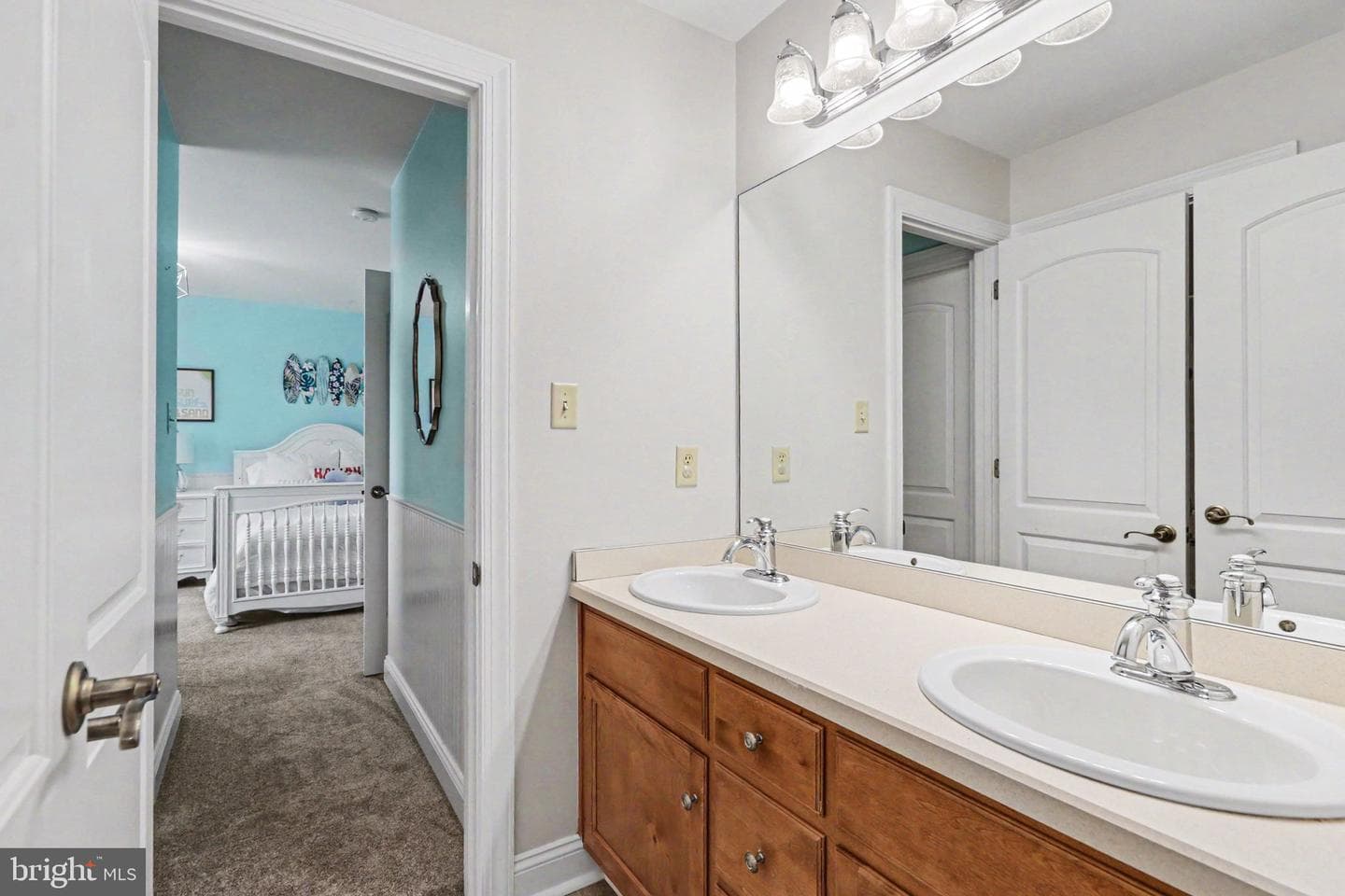 2312 Forest Ln photo 25
