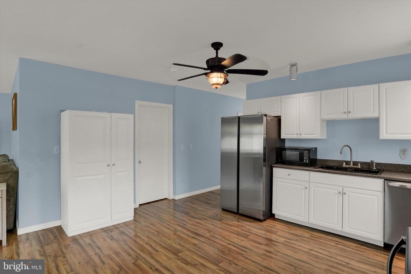 239 Hill Street photo 11