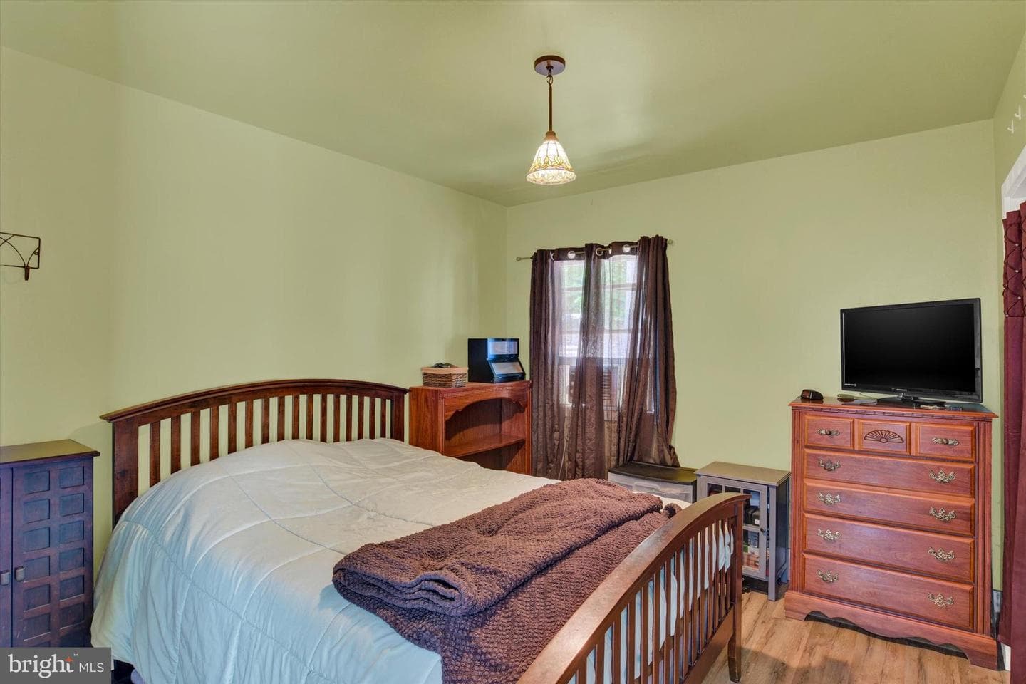 239 Hill Street photo 14