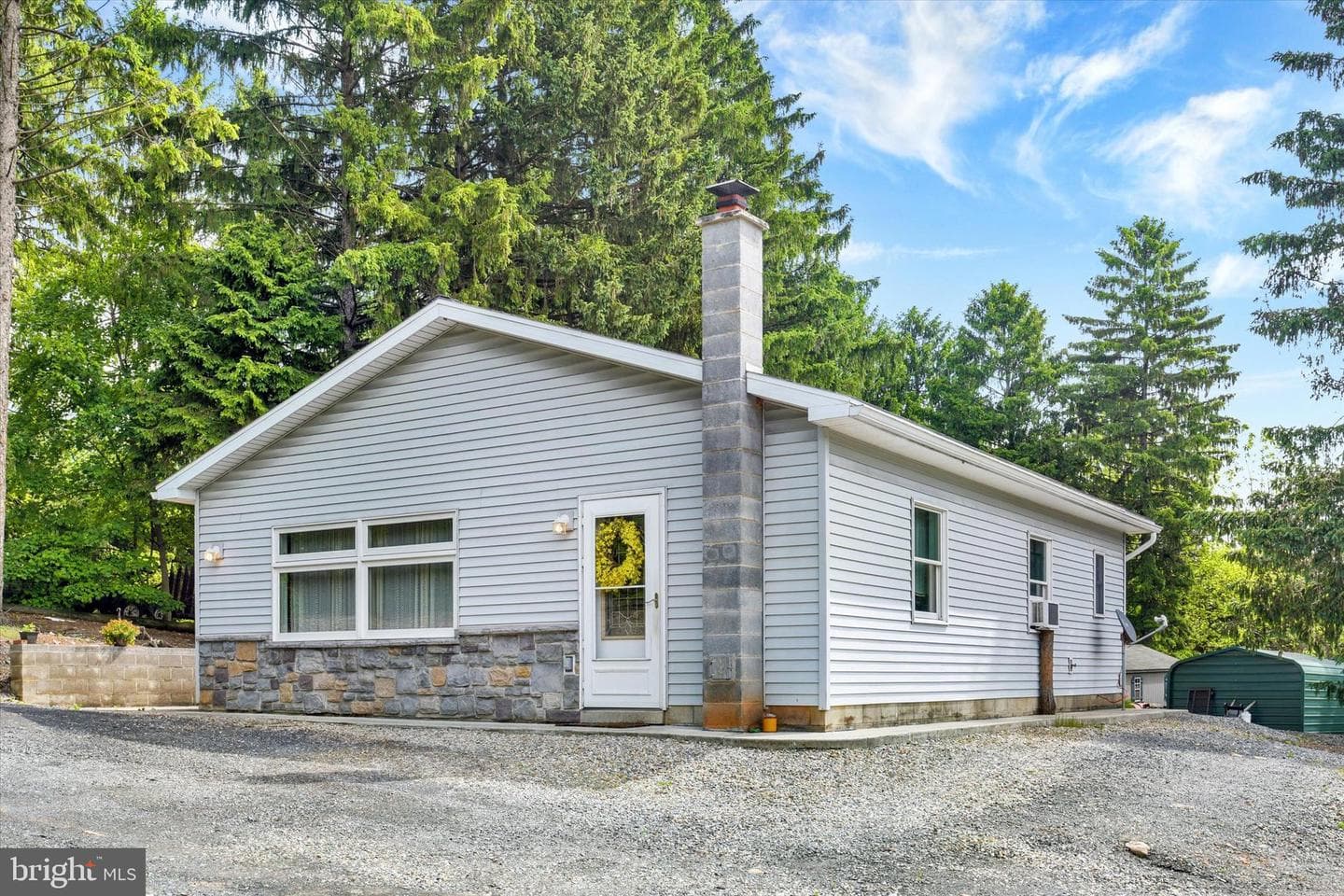 239 Hill Street photo 3