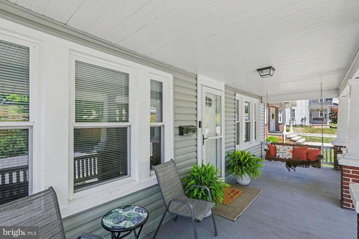 163 E Derry Road photo 25