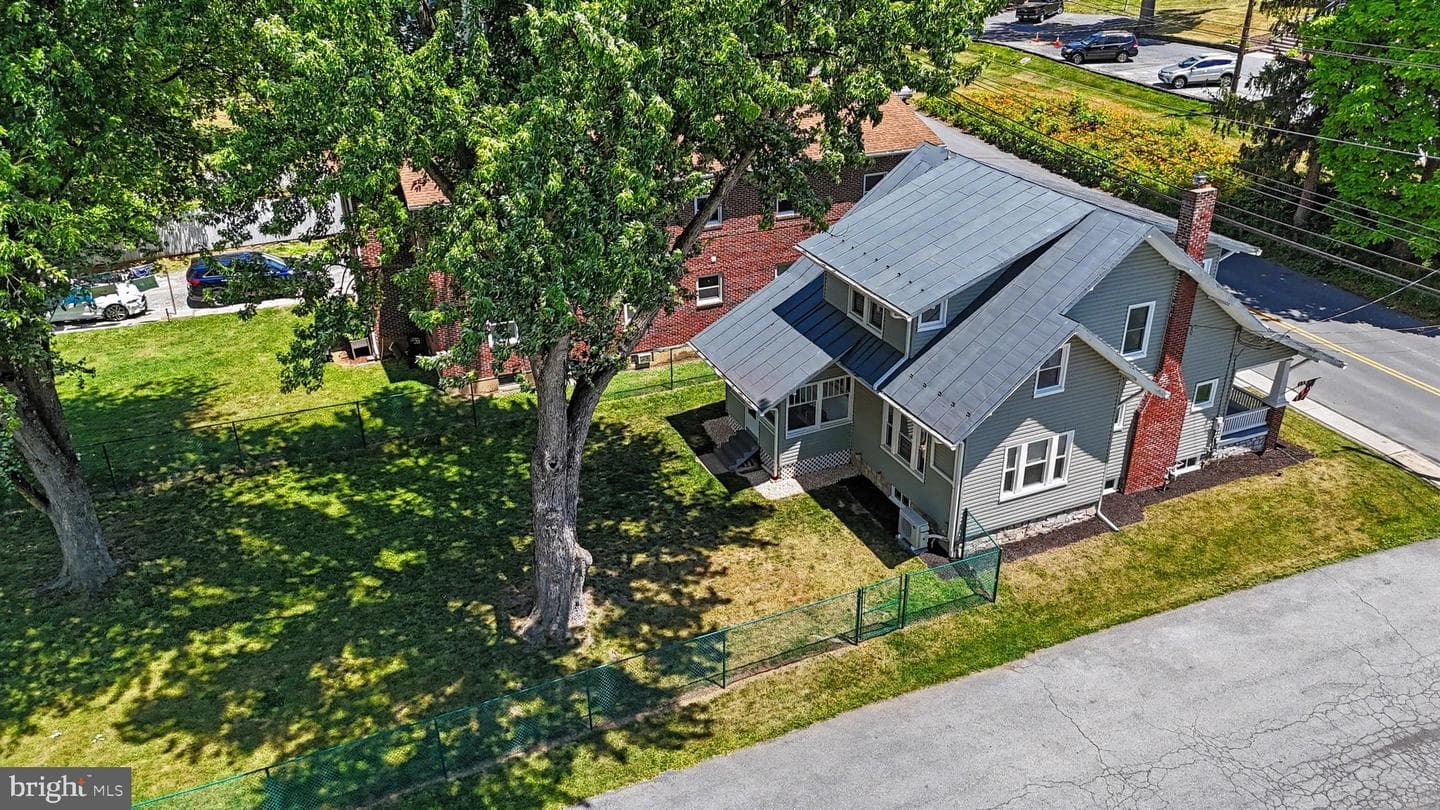 163 E Derry Road photo 35