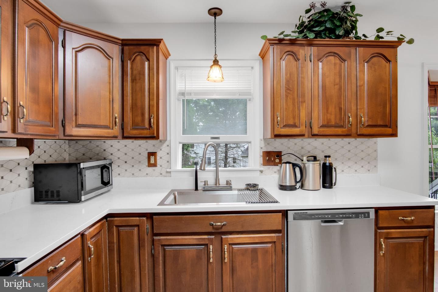 2018 Southpoint Drive photo 16