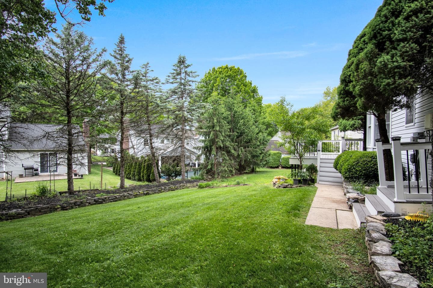 2018 Southpoint Drive photo 38