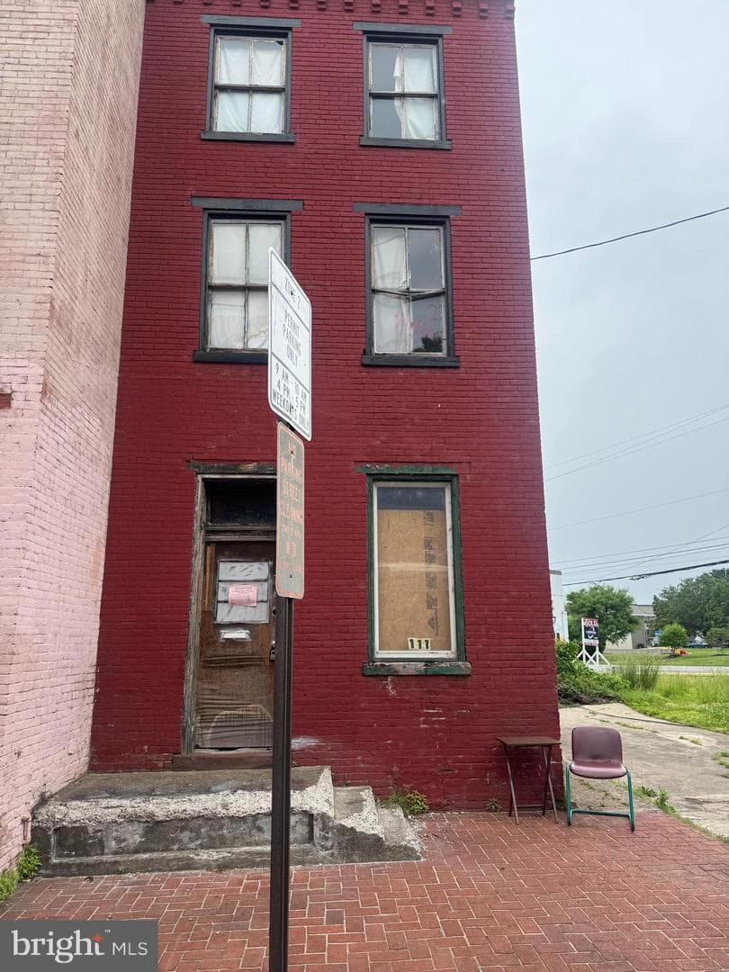 111 Vine Street photo 1