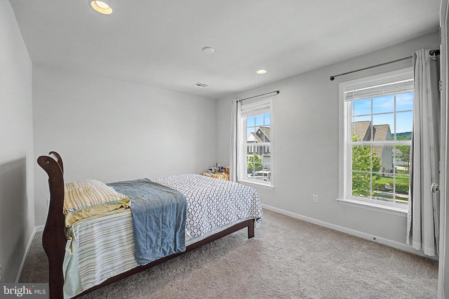 1820 Ethan Drive photo 12