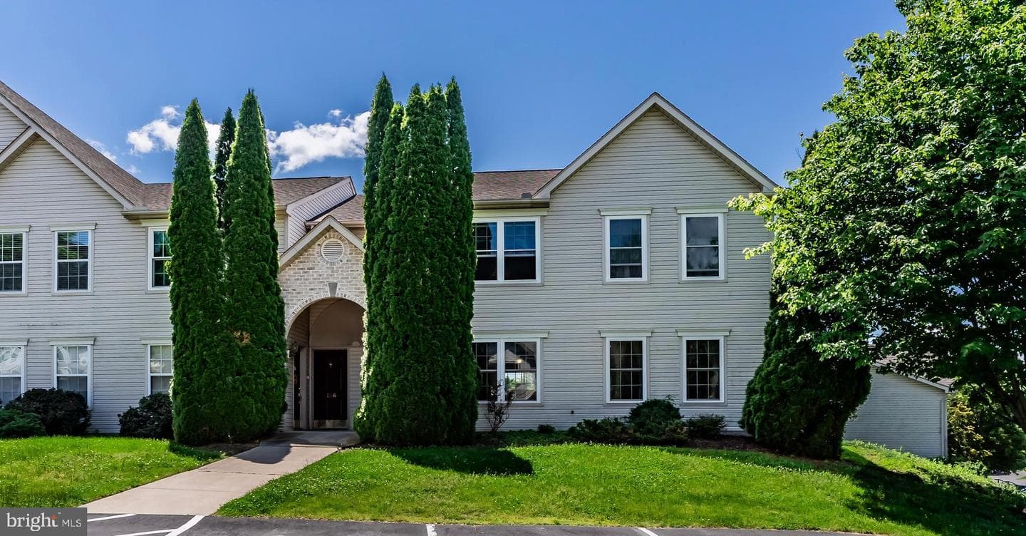 128 Hiddenwood Drive, Harrisburg