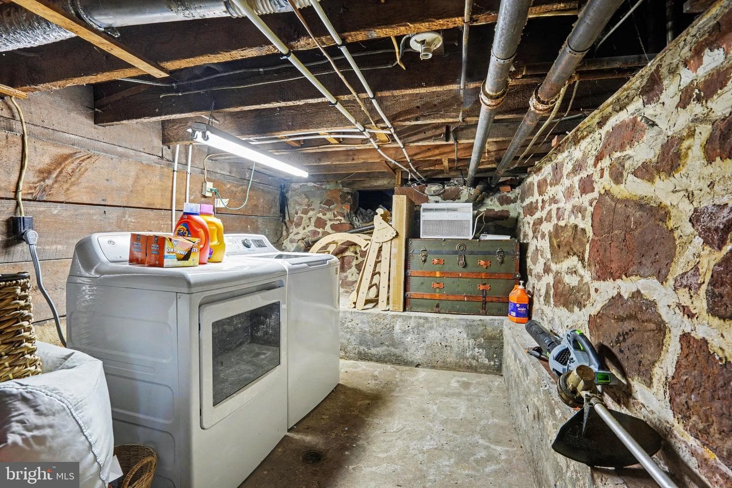 265 N Union Street photo 21