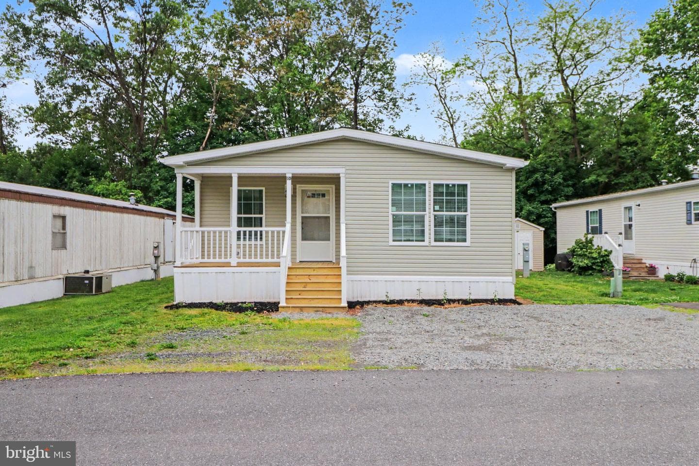 10 S Elmer Avenue photo 17